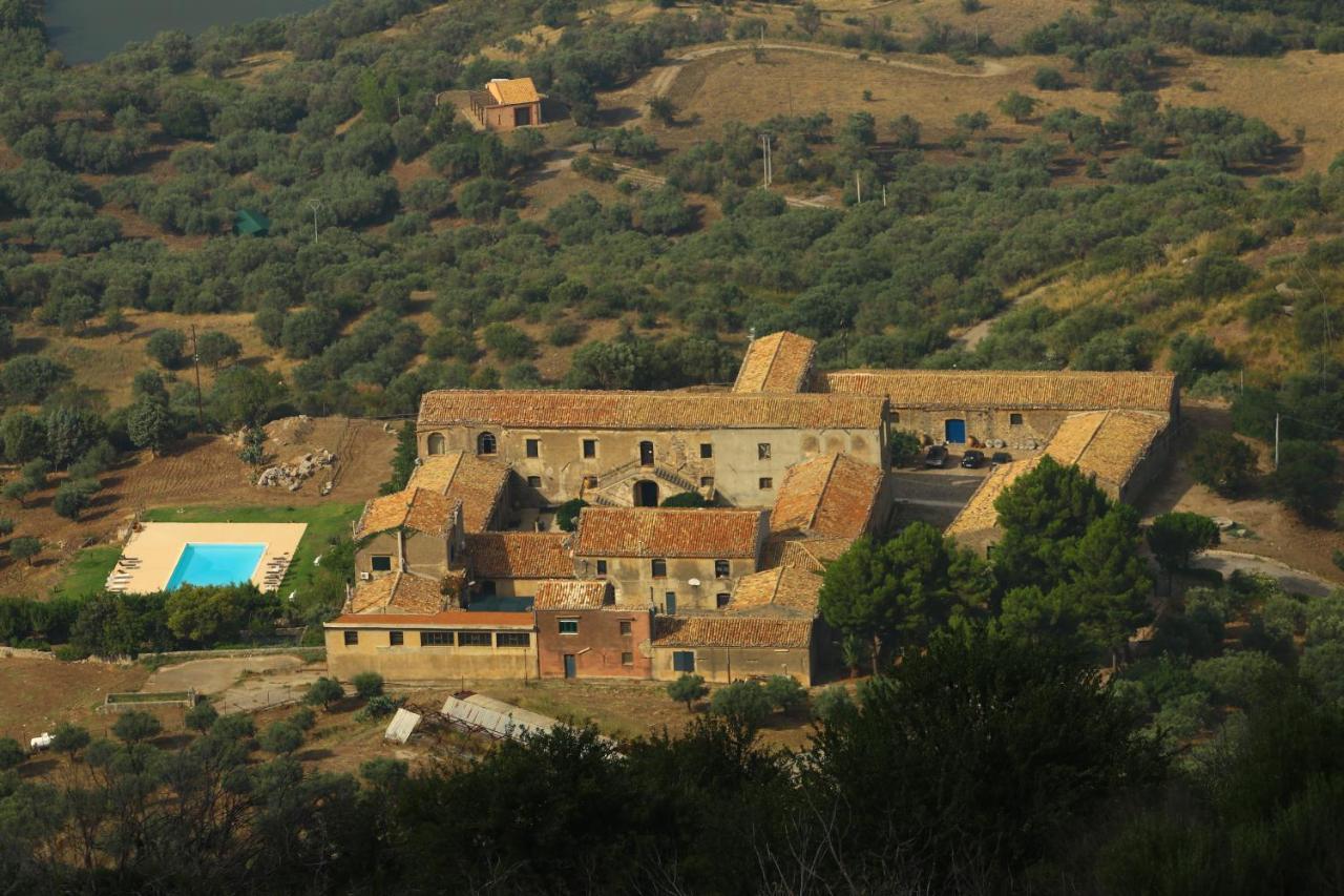 Il Vecchio Frantoio Scillato (Sicily) Exterior photo