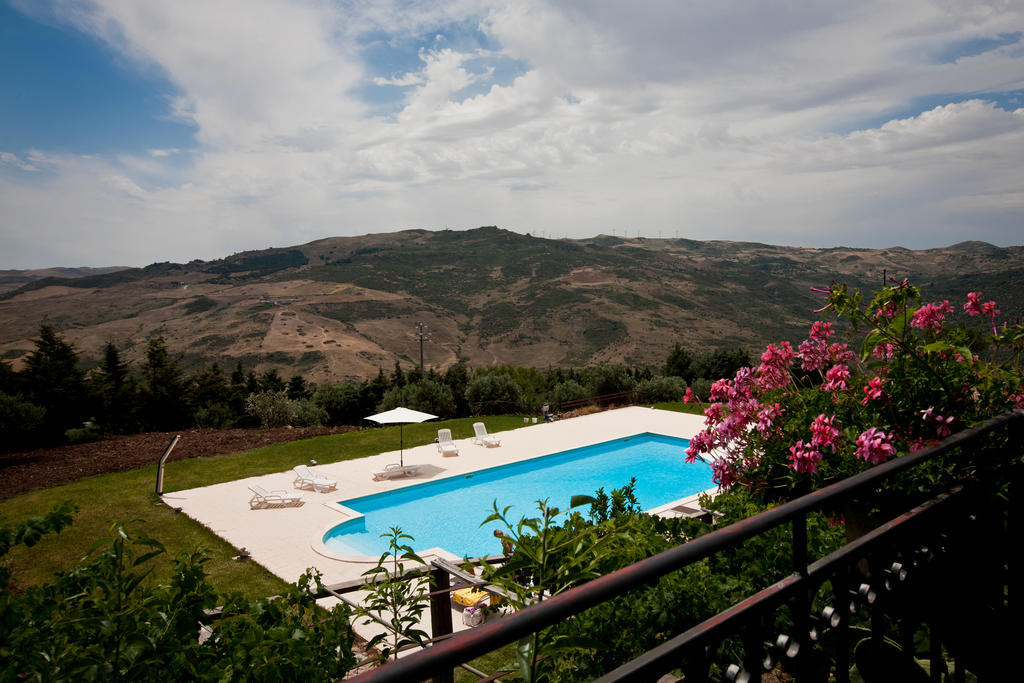 Il Vecchio Frantoio Scillato (Sicily) Exterior photo